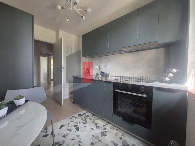 Inchiriez apartament 4 camere, complet renovat, - 4