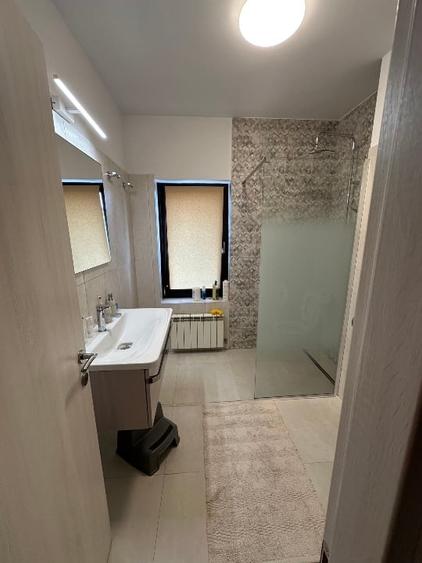 Duplex cu 5 camere cu Canalizare în Bucureștii Noi