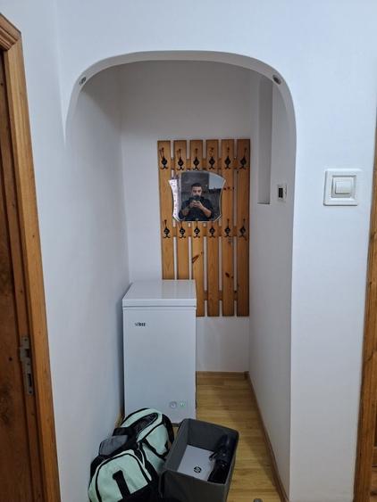 Apartament cu 2 camere decomandat în Vidra