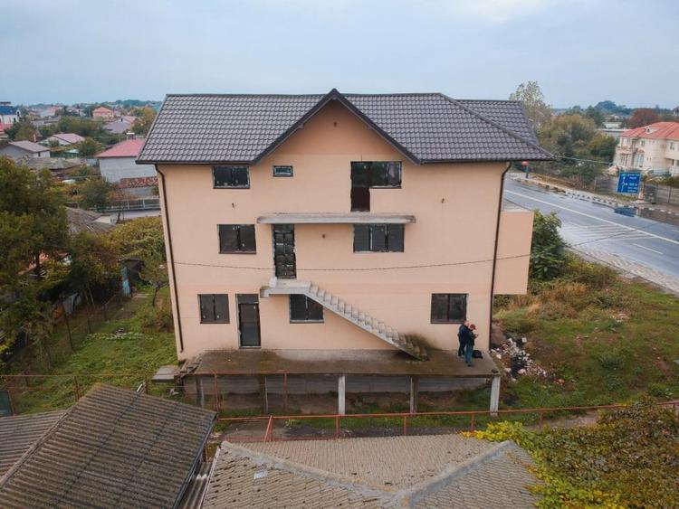 Casă individuală cu 6 camere cu Teren 277 Mp în Agigea