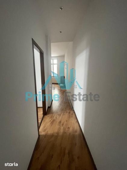 Apartament cu 3 camere în Central — fotografia 1