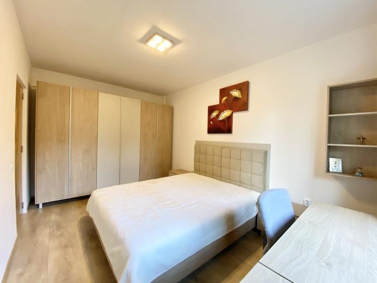 Apartament cu 2 camere semidecomandat, mobilat în Zorilor