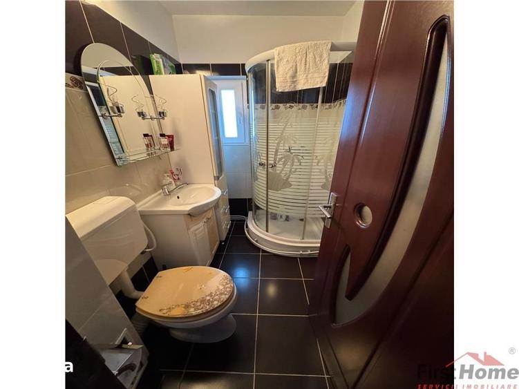 Apartament cu 3 camere decomandat, mobilat în Sud