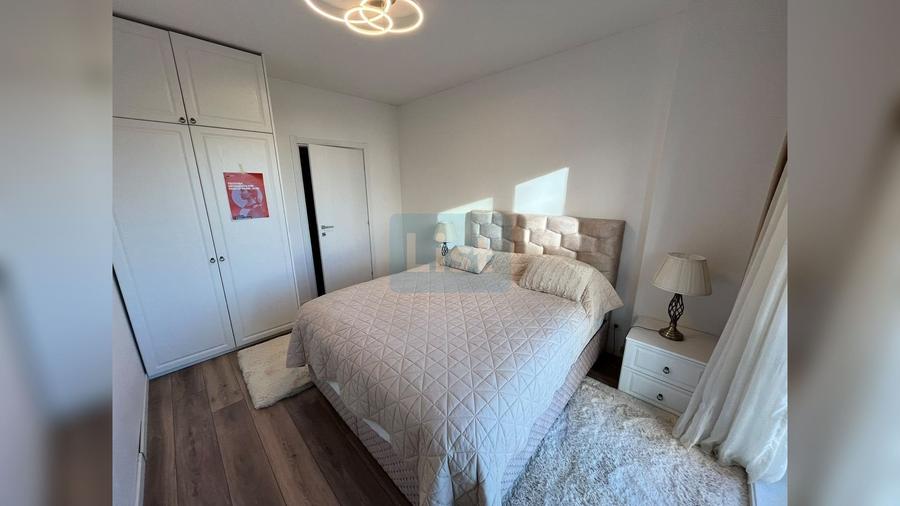 Apartament cu 3 camere semidecomandat, mobilat în Mărăști