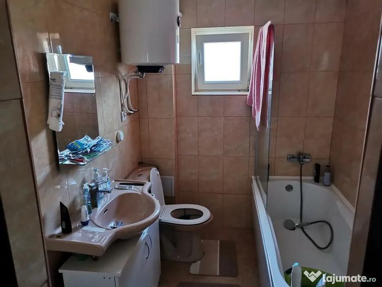 Apartament cu 3 camere decomandat în Șimian