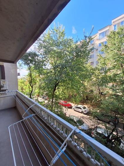 Garsonieră decomandată în Splaiul Unirii