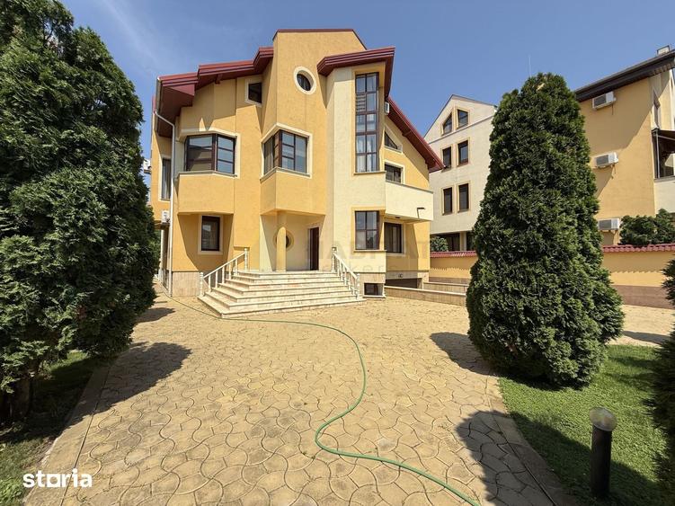 Vila 9 camere cu piscina si teren de 1.000 mp - 11