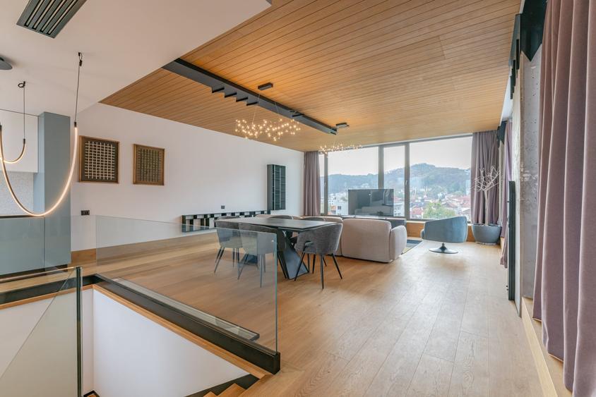 Apartament cu 3 camere decomandat, mobilat în Ultracentral