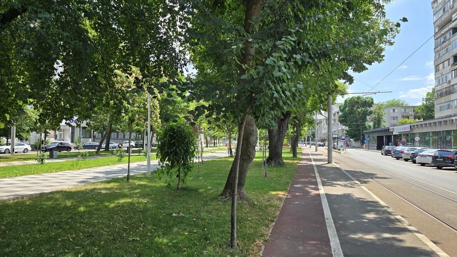 Apartament cu 2 camere decomandat în Central