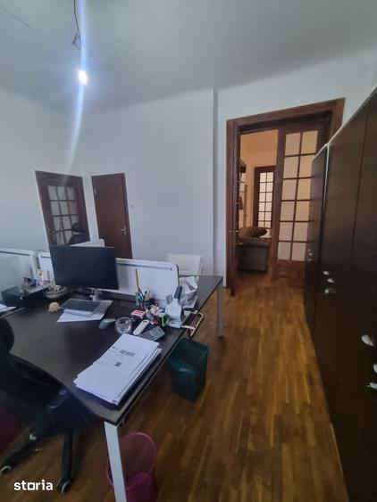 Apartament cu 5 camere decomandat în Iancului