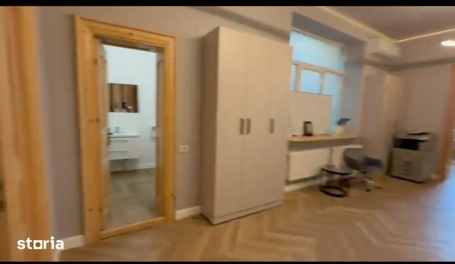 Apartament cu 5 camere în Peninsula