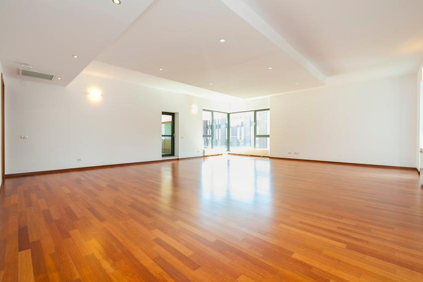 Apartament cu 3 camere decomandat în Nordului