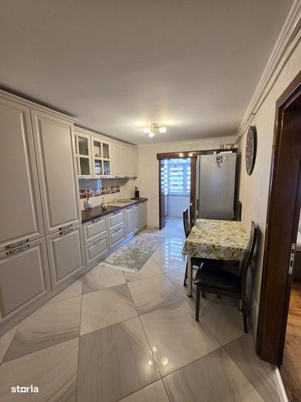 Apartament cu 3 camere decomandate, Obcini - 9