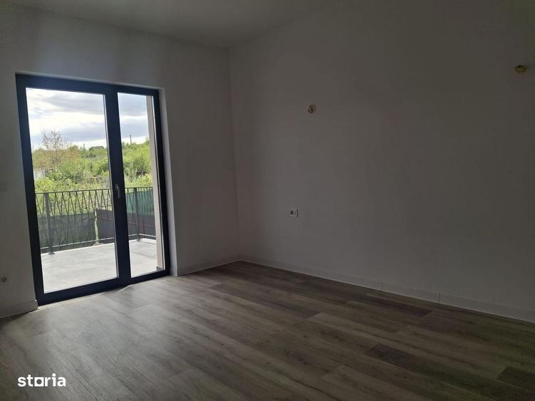 Casă cu 4 camere în Bucium