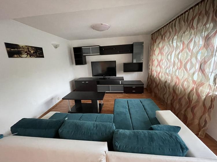 Apartament cu 3 camere decomandat în Unirii