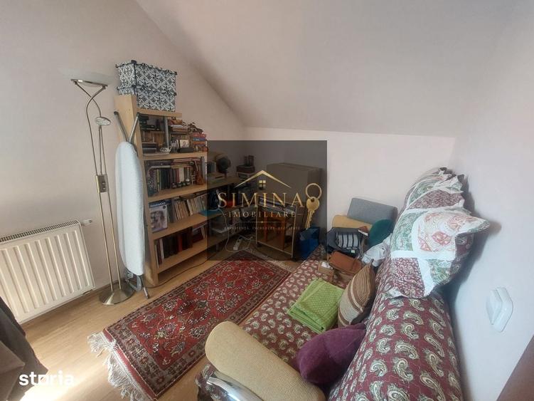 Casă cu 4 camere cu Teren 700 Mp în Livezeni