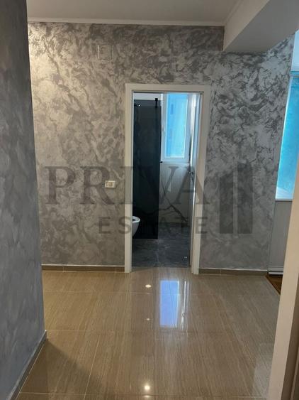 Apartament cu 3 camere decomandat, mobilat în Aradului