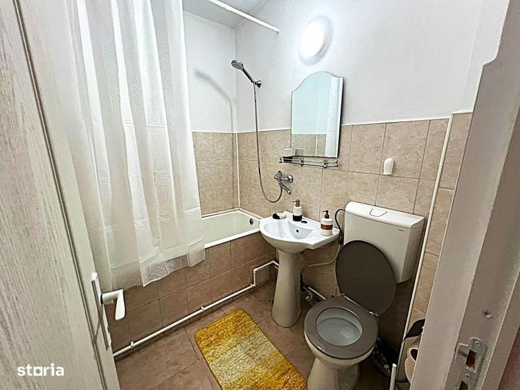 Apartament cu 2 camere în Podu Roș