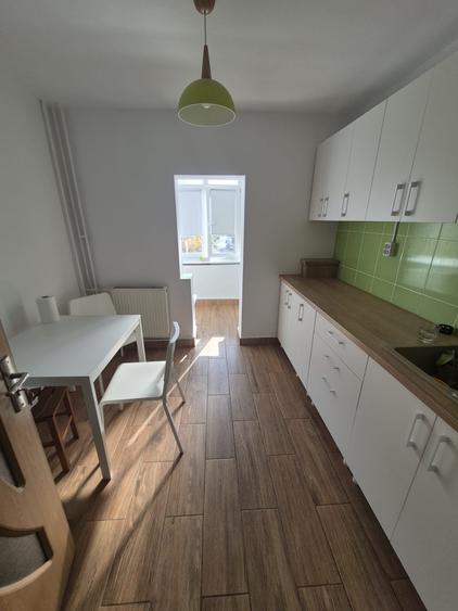 Apartament cu 2 camere decomandat în Cantacuzino