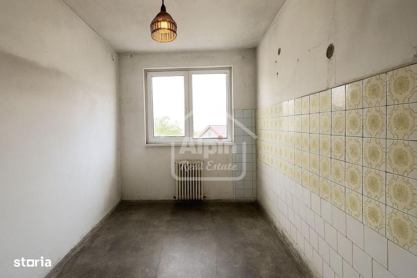 Apartament cu 3 camere decomandat în Blumăna