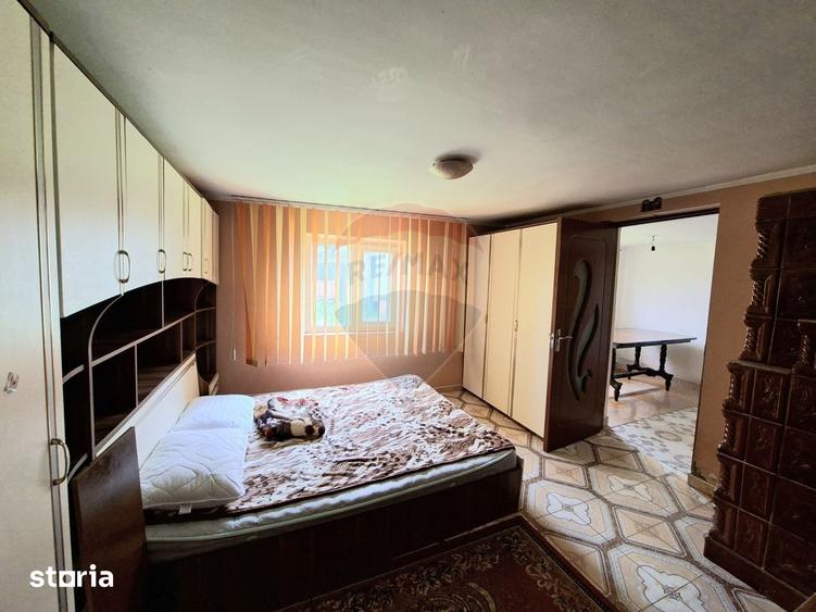 Casa / Vila cu 4 camere de vanzare - 4