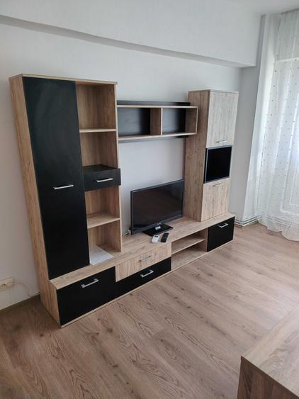 Apartament cu 2 camere semidecomandat în Ultracentral
