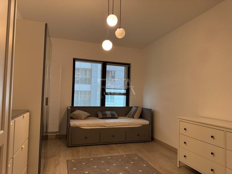 Apartament cu 3 camere decomandat, mobilat în Vitan