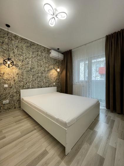 Apartament cu 2 camere în Apărătorii Patriei