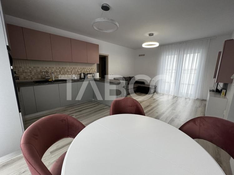 Apartament cu 4 camere decomandat, mobilat în Turnișor