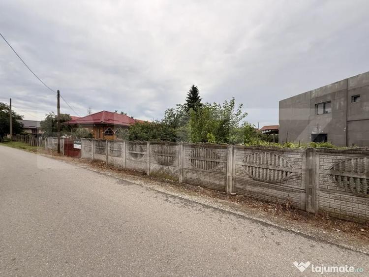 Teren IV 1.308 mp, cu casa veche ?i grajd, dubla deschide - 12