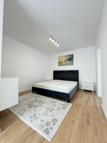 Apartament cu 2 camere semidecomandat, mobilat în Florești