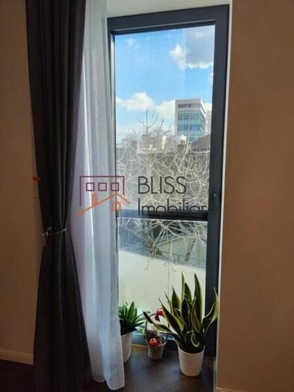 Apartament cu 3 camere semidecomandat în Dacia