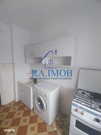 Apartament cu 2 camere decomandat în Vest