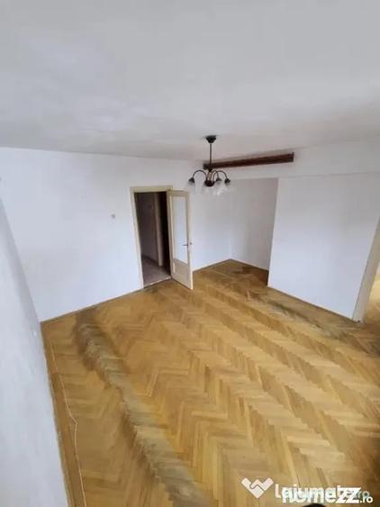 Apartament cu 2 camere semidecomandat în Ultracentral