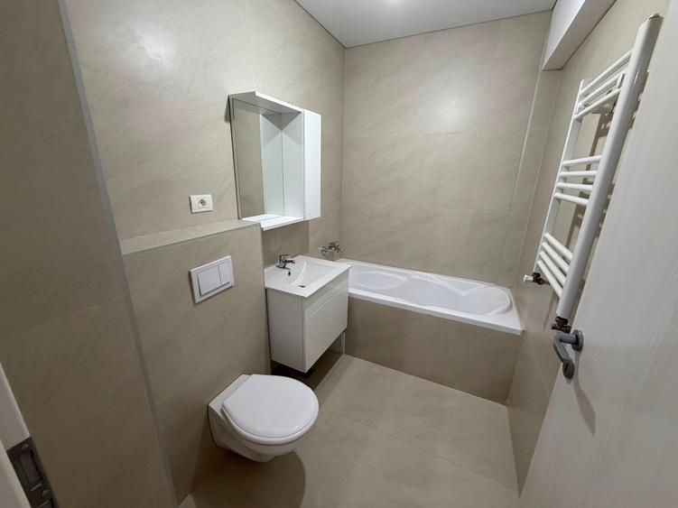 Apartament cu 2 camere semidecomandat în Sud