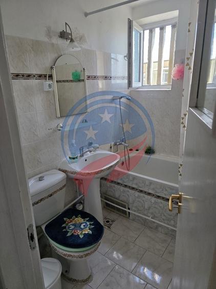 Apartament cu 2 camere semidecomandat, mobilat în Brazda lui Novac