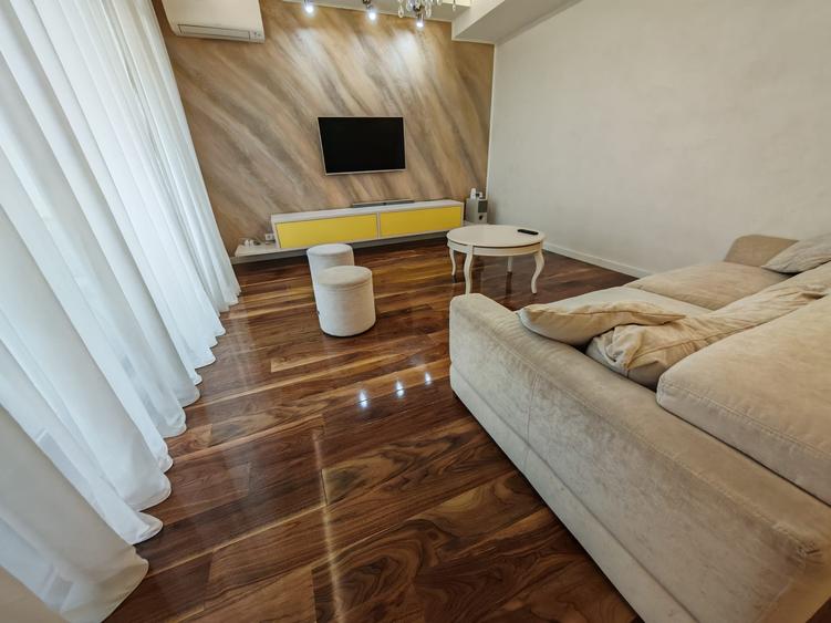 Apartament cu 3 camere decomandat, mobilat în Aviației