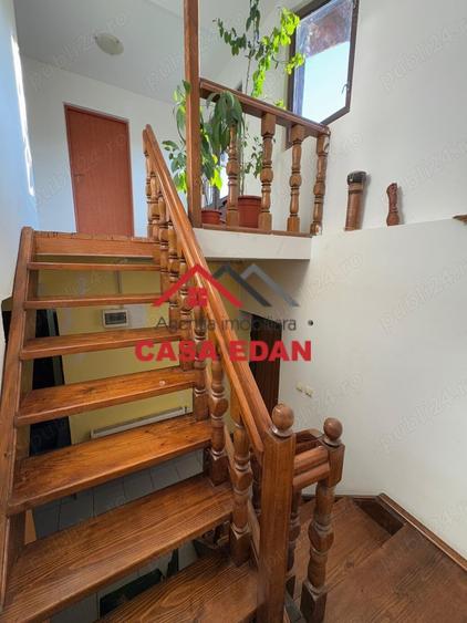 Casă cu 6 camere cu Teren 1521 Mp în Câmpina
