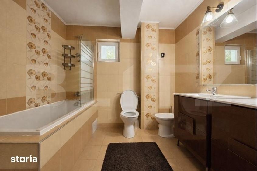 Apartament cu 4 camere în Central
