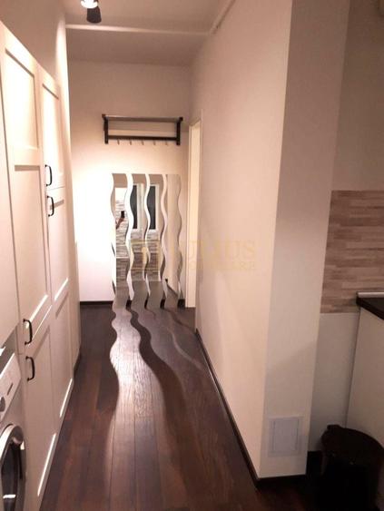 Apartament cu 2 camere decomandat, mobilat în Soarelui