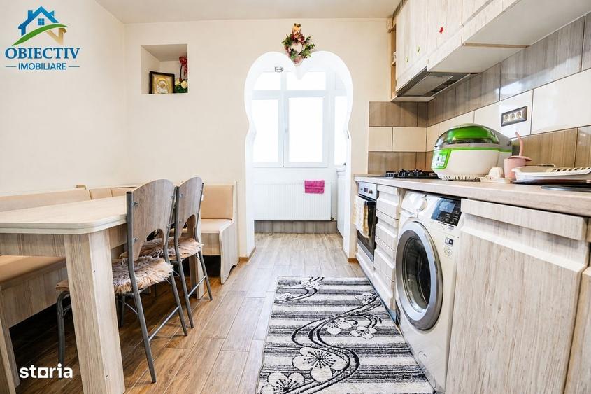 Apartament cu 3 camere semidecomandat în Dărmănești