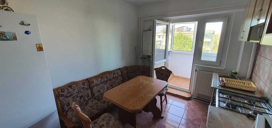 Apartament cu 2 camere decomandat în Radu Negru