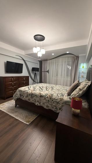 Apartament cu 3 camere decomandat în Decebal