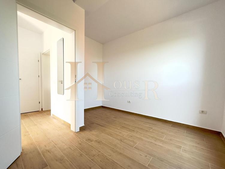 Duplex cu 4 camere cu Canalizare în Covaci