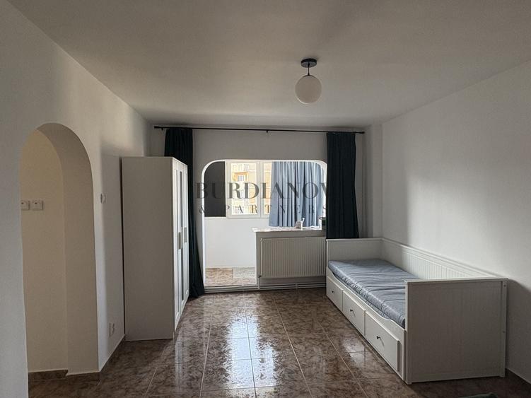 Apartament cu 4 camere  - centrală proprie - Tineretului - Timpuri Noi - 2