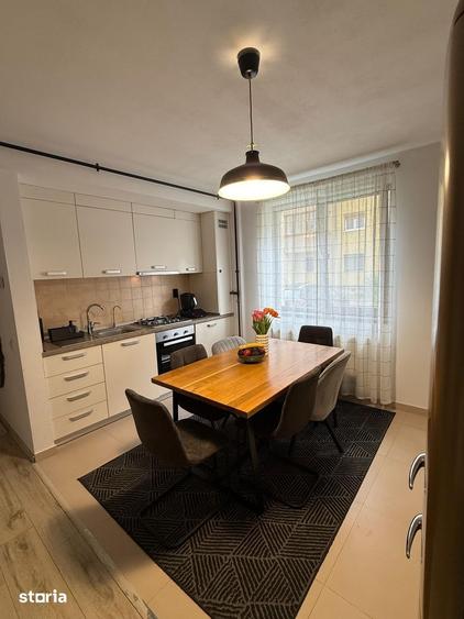 Apartament cu 2 camere, mobilat în Central