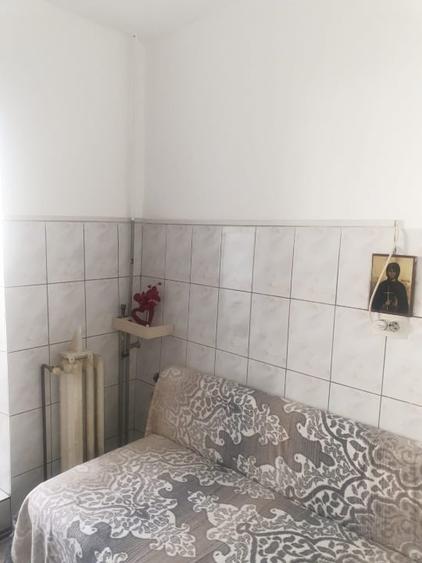 Apartament cu 3 camere decomandat în Galata