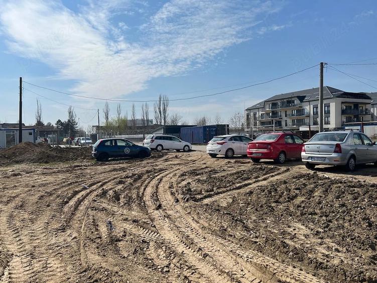 Teren de 5500 mp, în Central