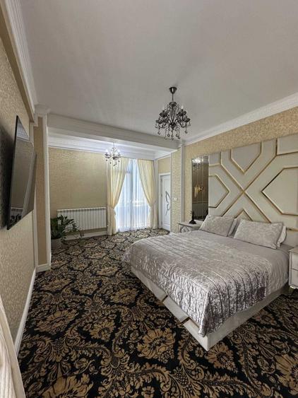Apartament cu 4 camere semidecomandat în Central