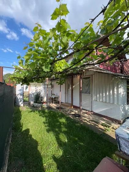 Casă cu 2 camere în Călugăreni
